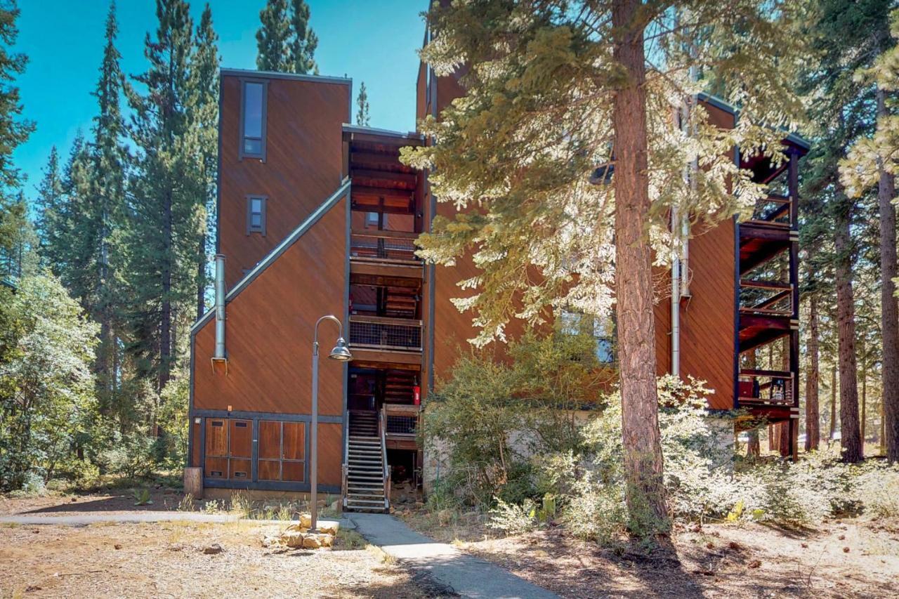 Starry Aspen Grove Hotel Truckee Esterno foto