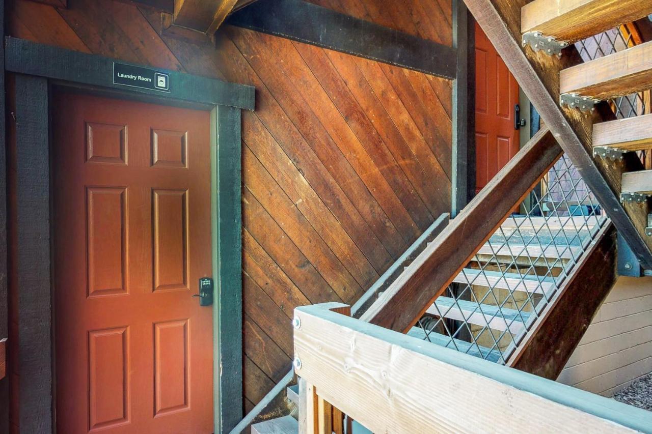 Starry Aspen Grove Hotel Truckee Esterno foto